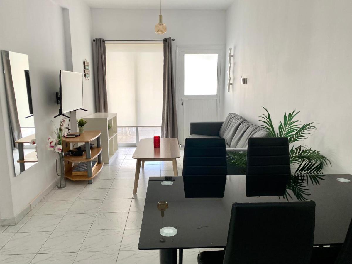 Kontheo Elli Ground Apt 2 Near The Beach Lejlighed Larnaca Eksteriør billede