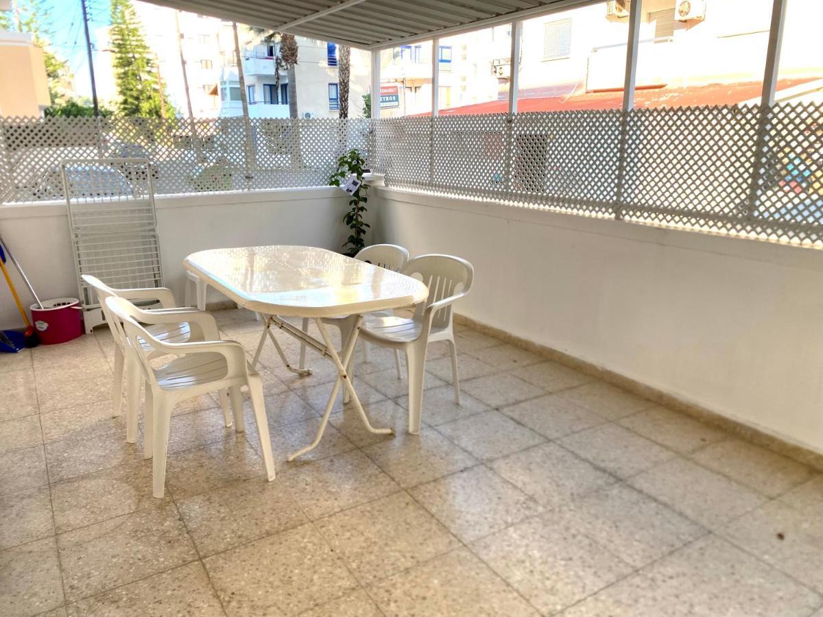 Kontheo Elli Ground Apt 2 Near The Beach Lejlighed Larnaca Eksteriør billede